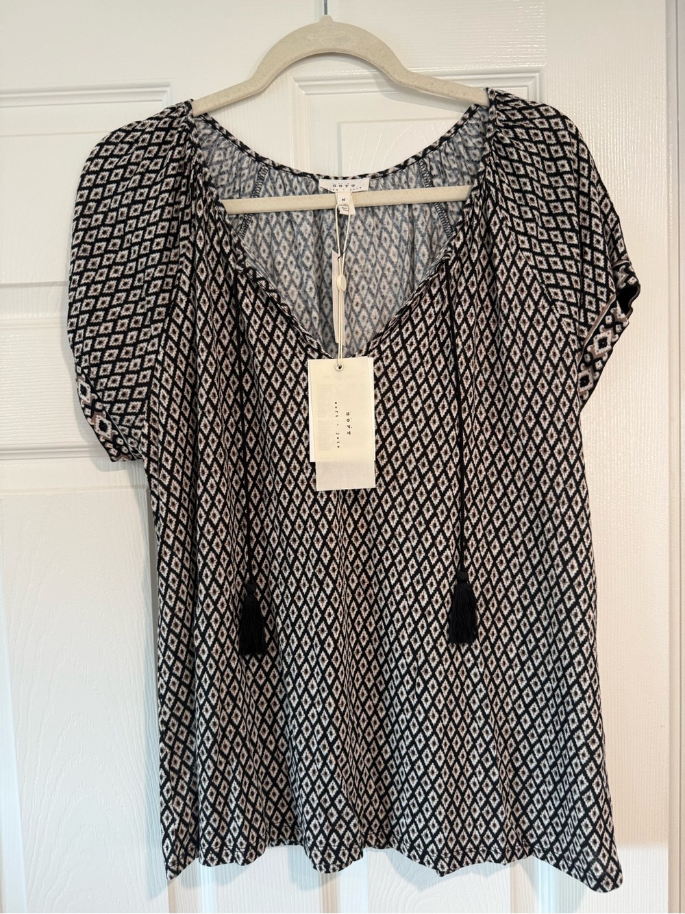 Soft Joie Black & White Geometric Peasant Top, Medium